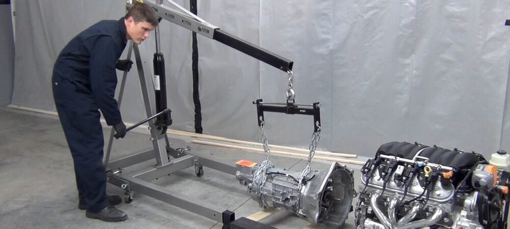 Can an Engine Hoist Lift a Transmission