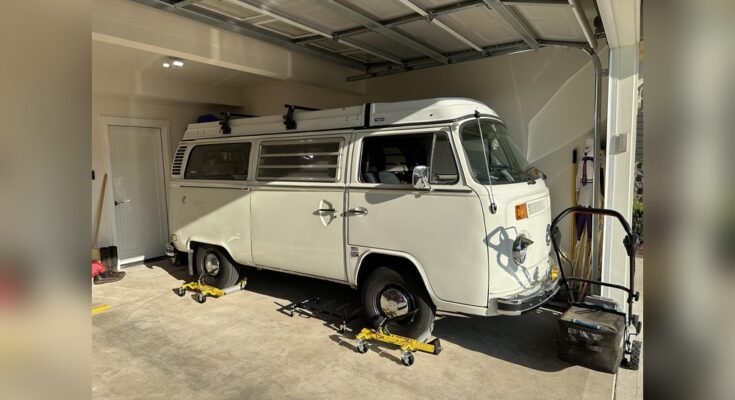 How Do Car Dollies Work for Garage Storage?