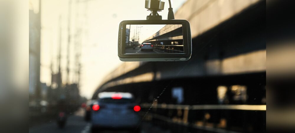 How to Choose a Dash Cam for Beginners