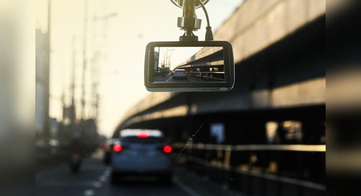 How to Choose a Dash Cam for Beginners