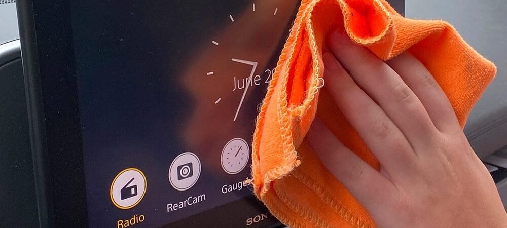 How to Clean Car Stereo Touchscreen