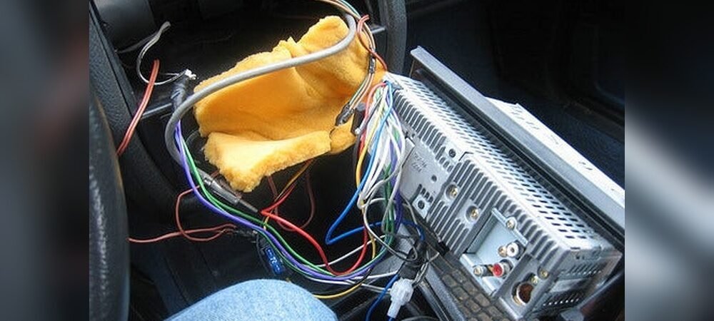 How to Connect Aux to Car Stereo