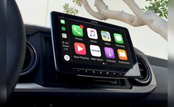 What is a Floating Display Stereo