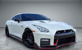 What Is The Fuel Economy Of The Nissan GT-R?