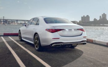 Mercedes-Benz S-Class Pros And Cons