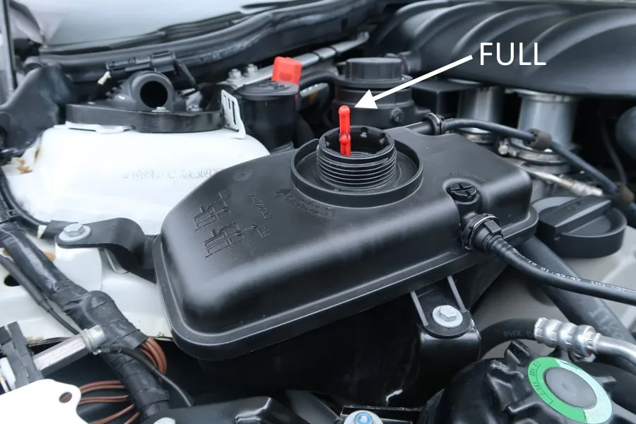 BMW expansion tank coolant level