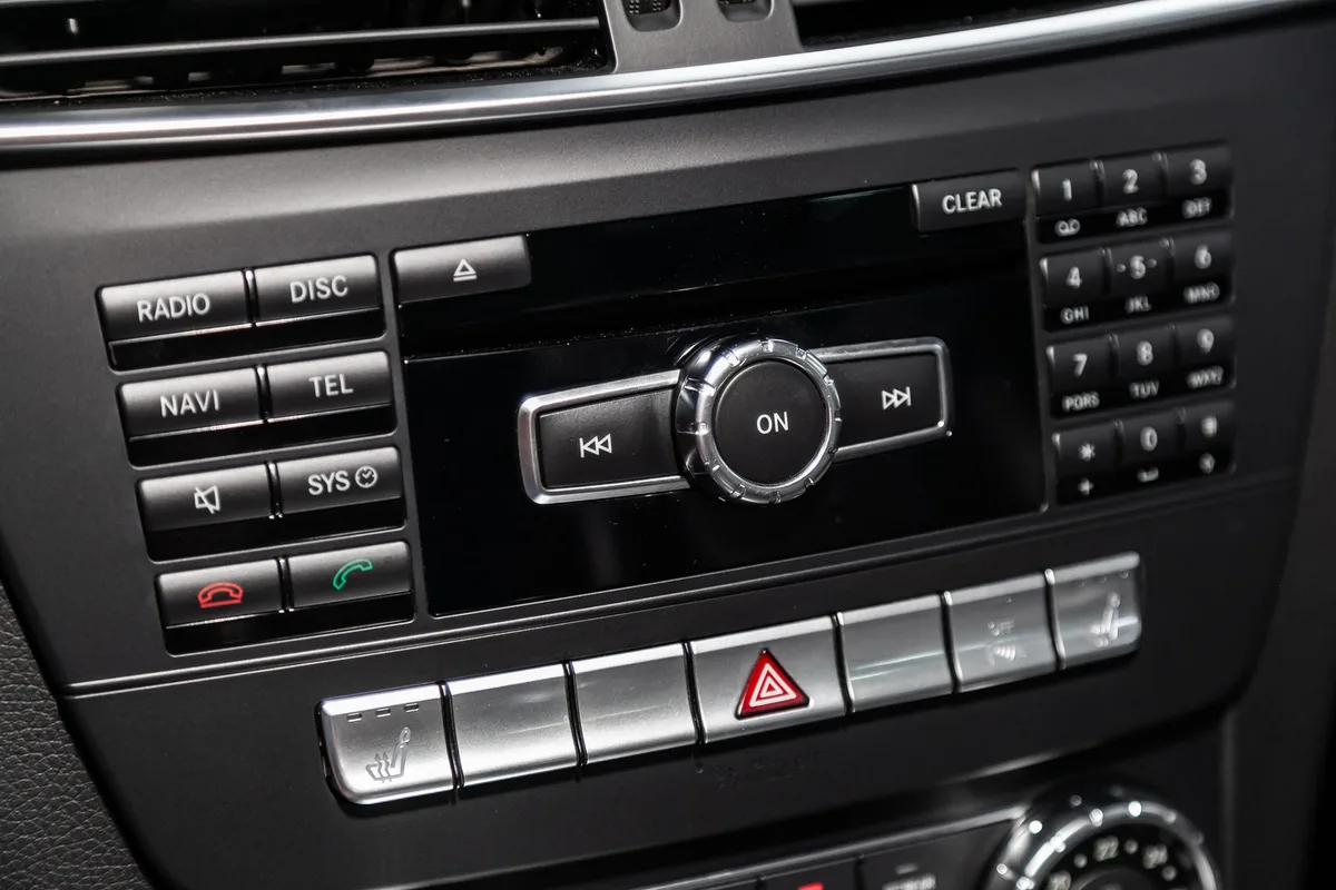 Mercedes COMAND reset