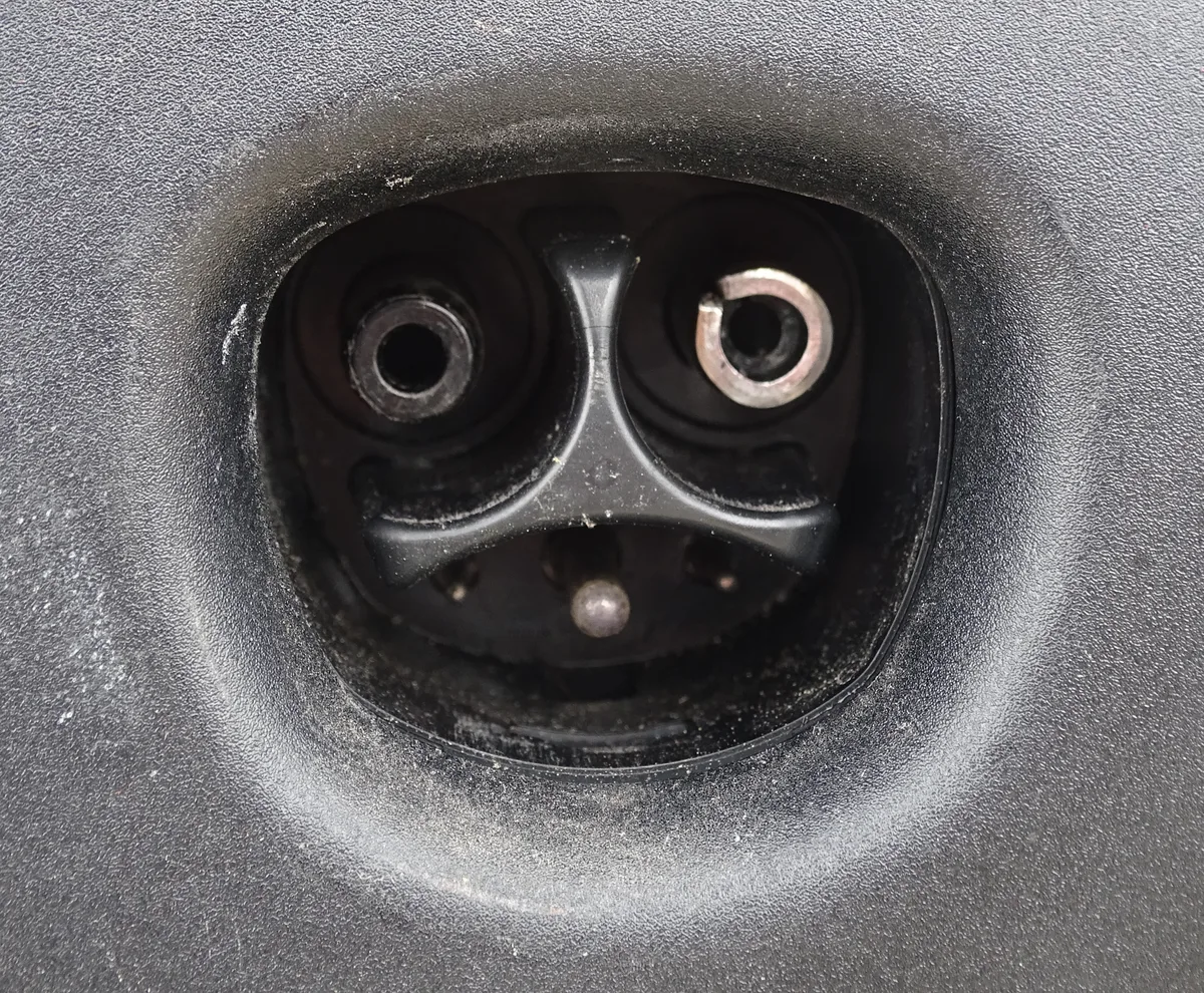 Tesla Model 3 charging port problem