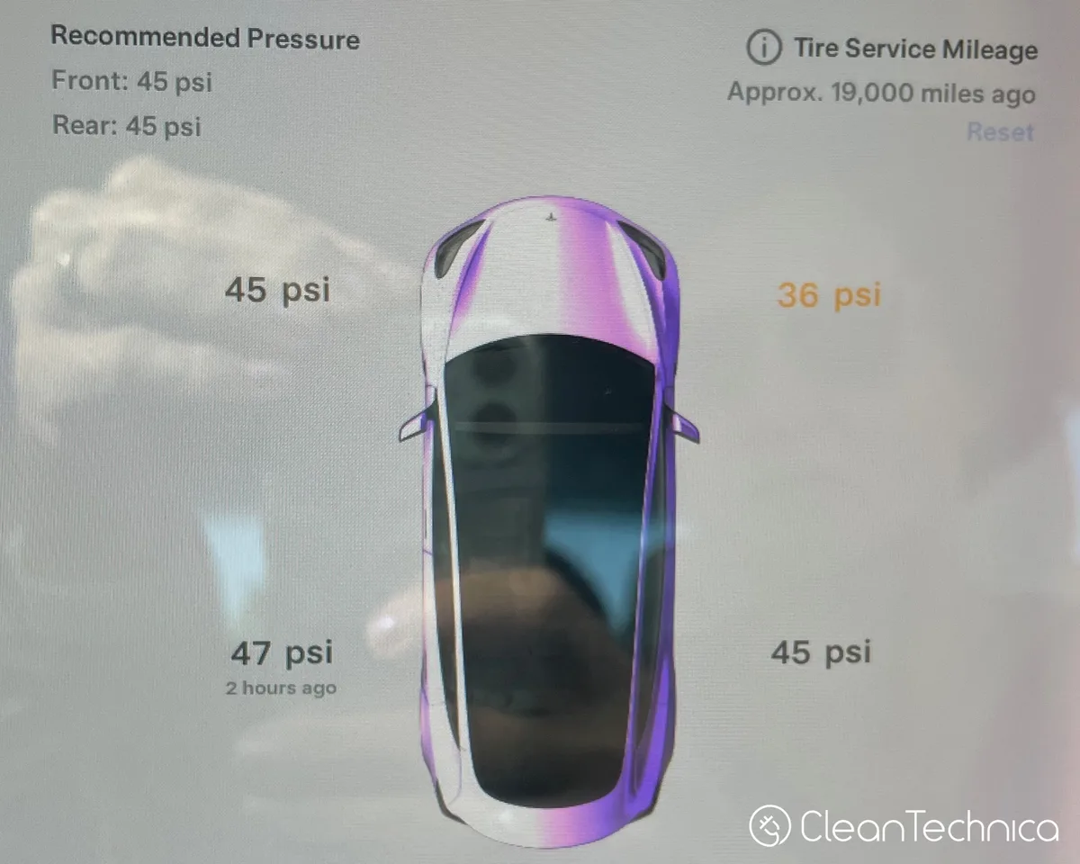Tesla Model 3 tire pressure problem