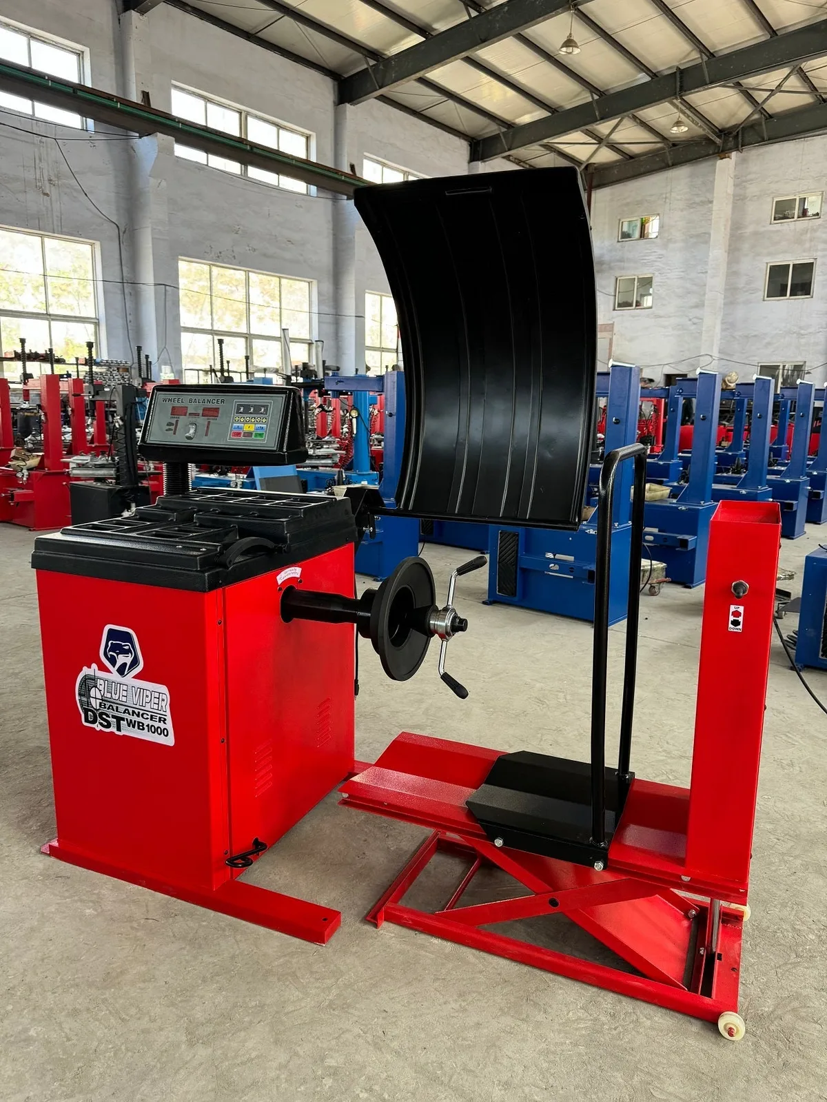 tire balancing machine